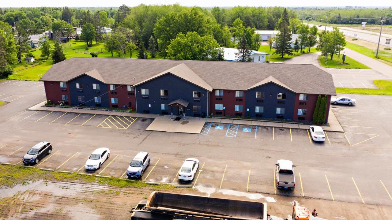 Hibbing Inn And Suites المظهر الخارجي الصورة